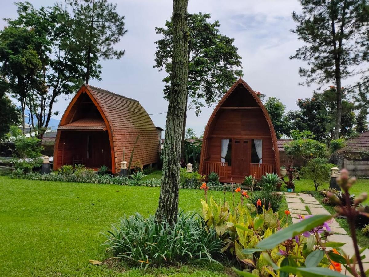 The Village Resort Bogor Buitenkant foto