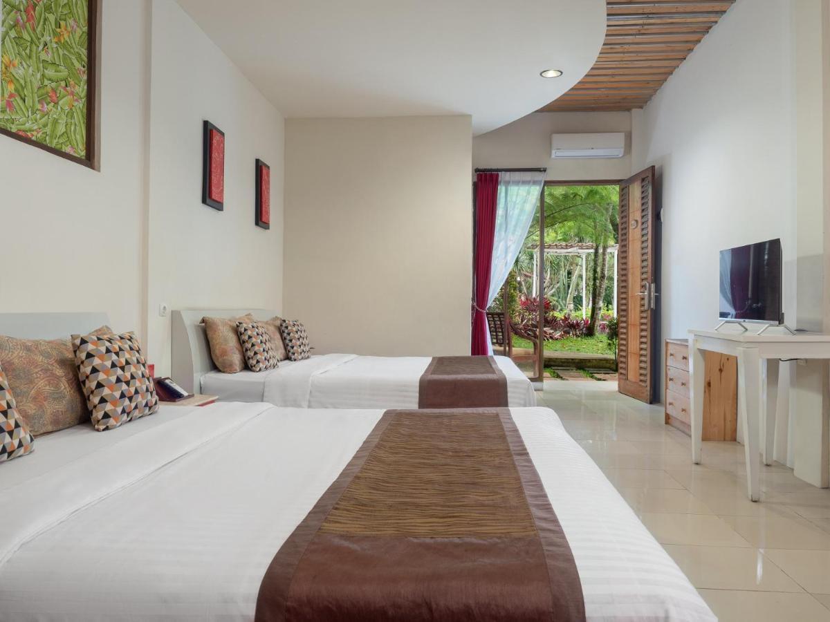 The Village Resort Bogor Buitenkant foto