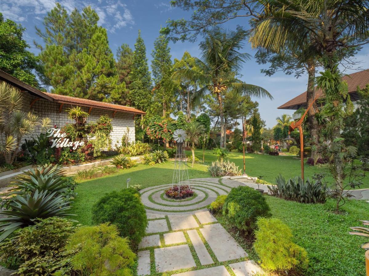 The Village Resort Bogor Buitenkant foto