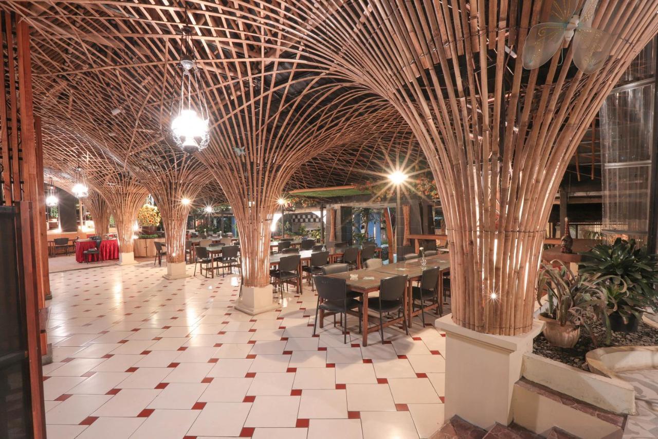 The Village Resort Bogor Buitenkant foto